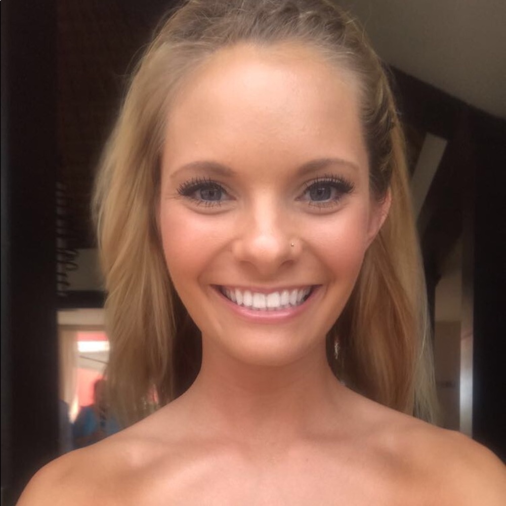 Meet your Posher, Tiara